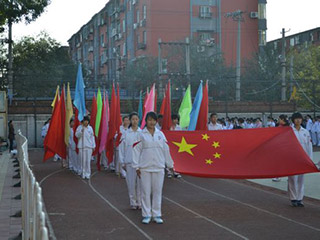 北京市右安门外国语学校