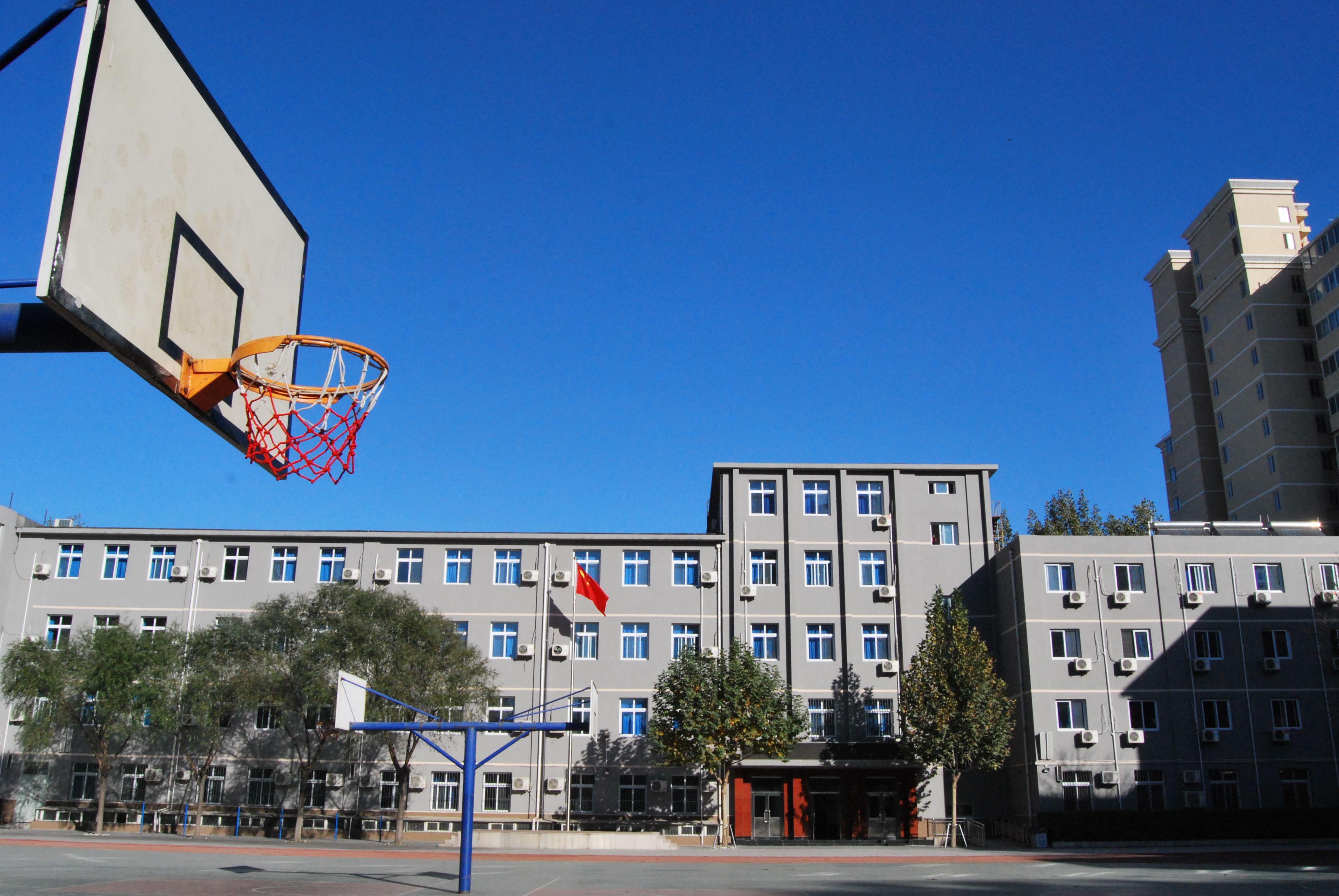 东区 - 北京师范大学附属中学